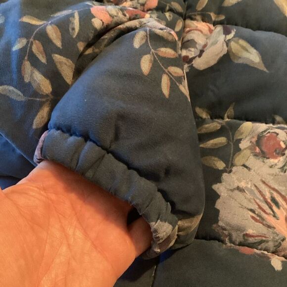 Coldwater Creek Womens Soft Puffer Full Zip Coat Jacket Sz PL Blue Roses - Picture 3 of 7